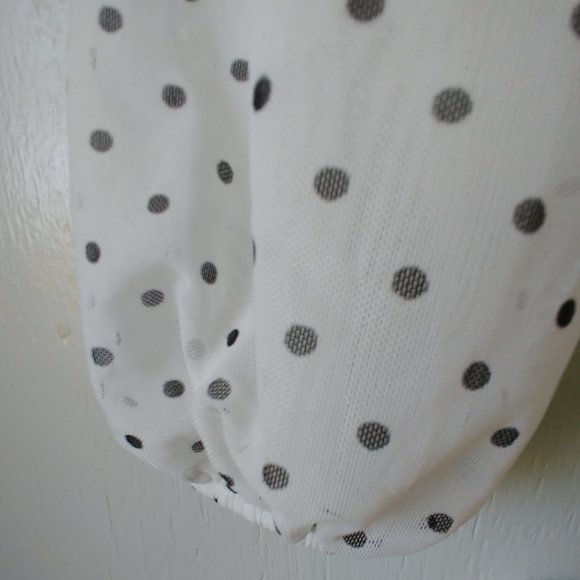 ASOS Long Sleeve Cropped White w/Black Polka Dots Top SZ 10 - Picture 4 of 11